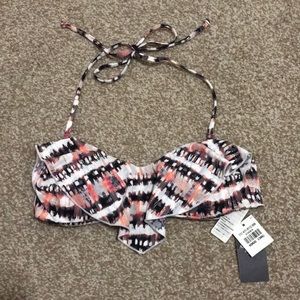 3/35✨ Abercrombie and Fitch Swimsuit